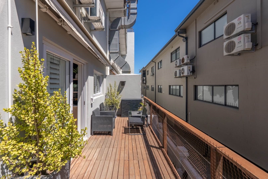 4 Bedroom Property for Sale in Sea Point Western Cape
